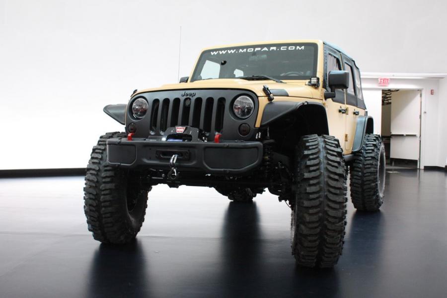  Jeep Wrangler Sand Trooper II Concept 2013 года  (фото 20 из 20)
